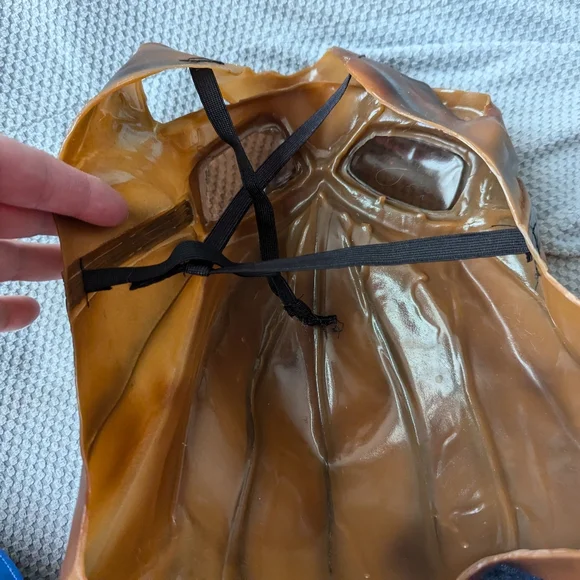 DC Comics Watchmen mask - Picture 4 of 4